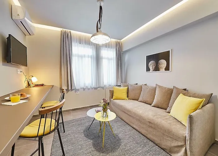 Live Like A Local In A Vintage 1Bdr Near Acropolis